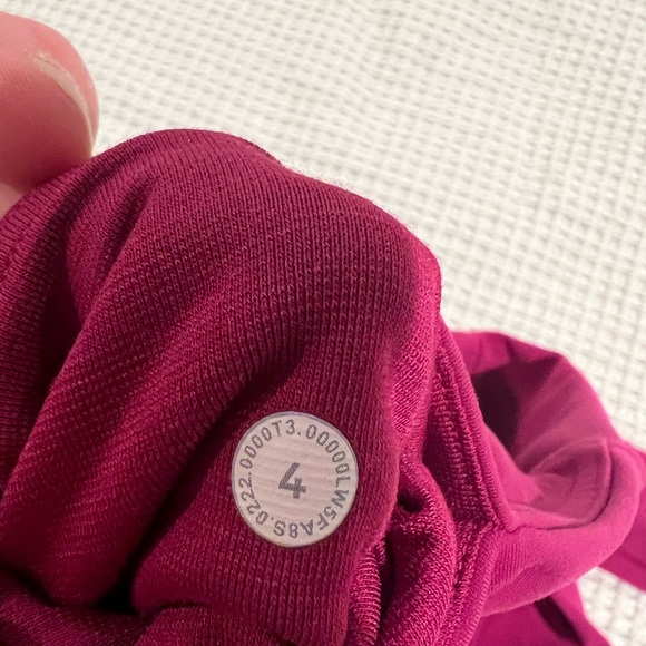 Lululemon InStill High Rise Magenta Purple size 4 25” - Picture 4 of 5